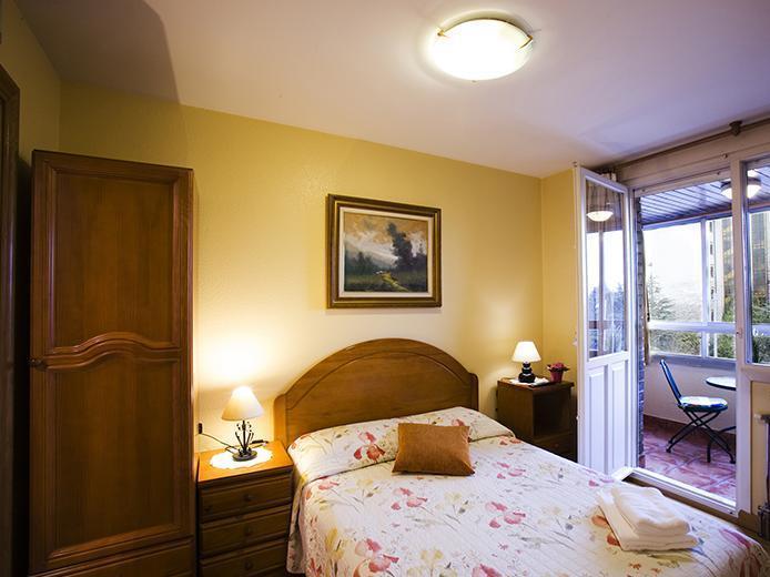 Pension Pasadena Pamplona Luaran gambar
